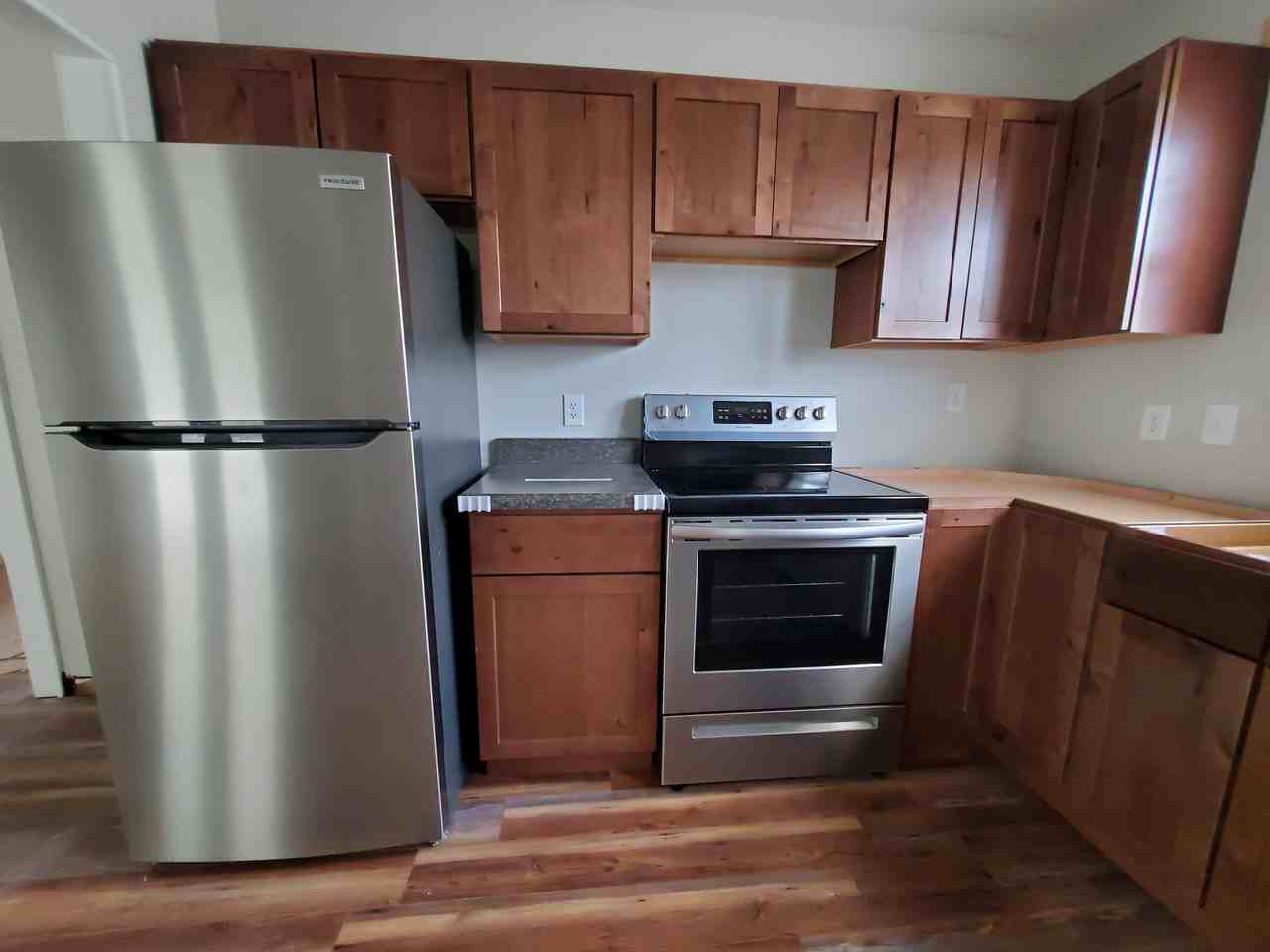 639 Huddleston Avenue - Photo 3 of 23