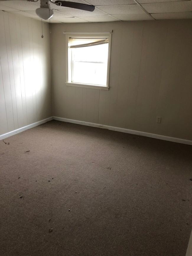 201 Foster St #2 - Photo 5 of 10