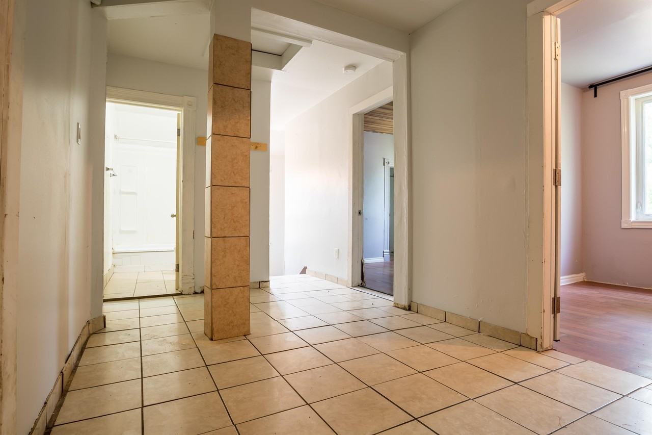 Austin - 273/275 - Photo 2 of 10