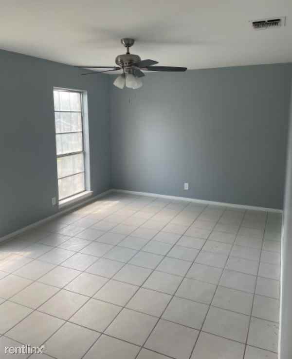 2934 Big Horn Dr - Photo 3 of 12