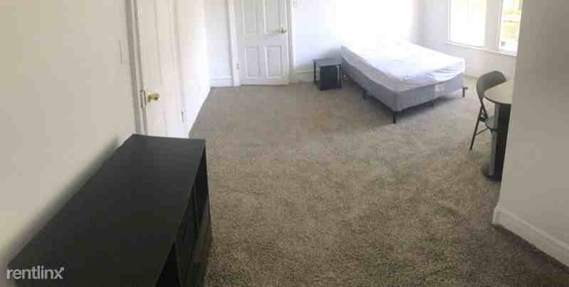 310 Cedar Ave - Photo 2 of 4