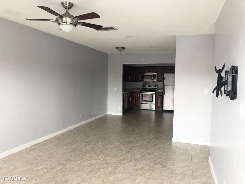 210 Ne 40th St - Photo 2 of 6