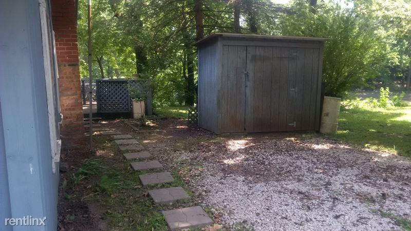 504 S Martin St - Photo 2 of 12