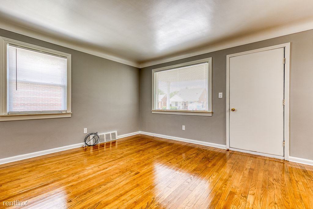 15545 Oconnor Ave - Photo 3 of 17