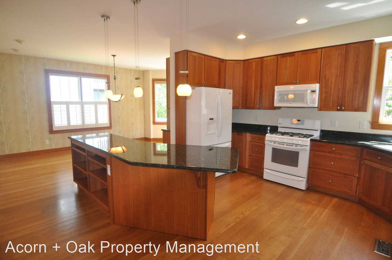 207 Purple Leaf Pl - Photo 2 of 30
