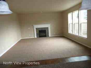 18746 Van Fleet Ave - Photo 2 of 12