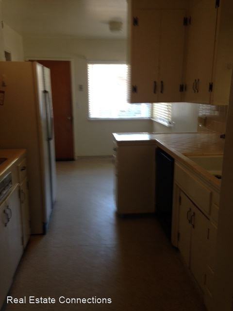 4960 Bel Escou Dr - Photo 3 of 6