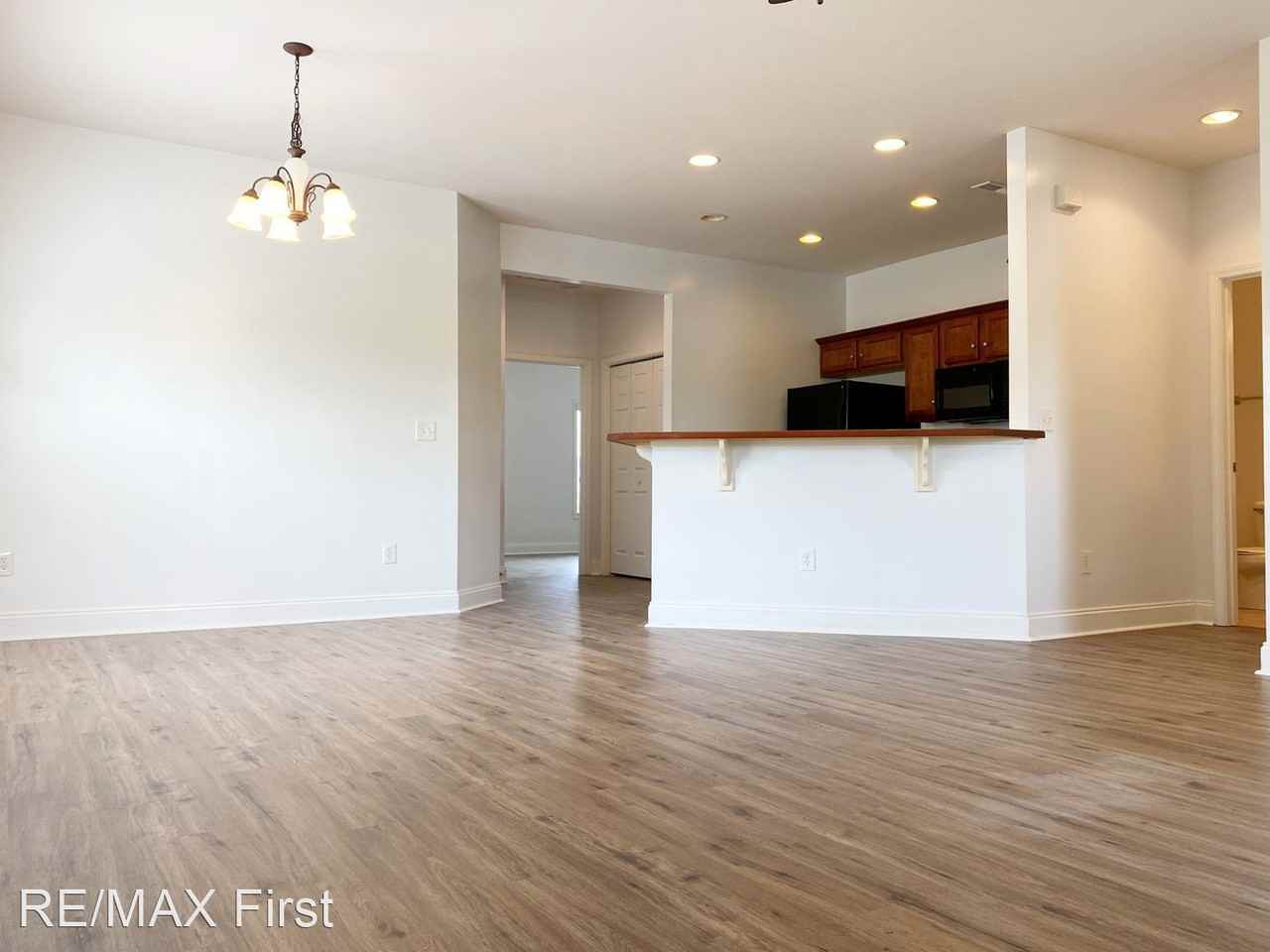 101 Hatleyberry St - Photo 3 of 32