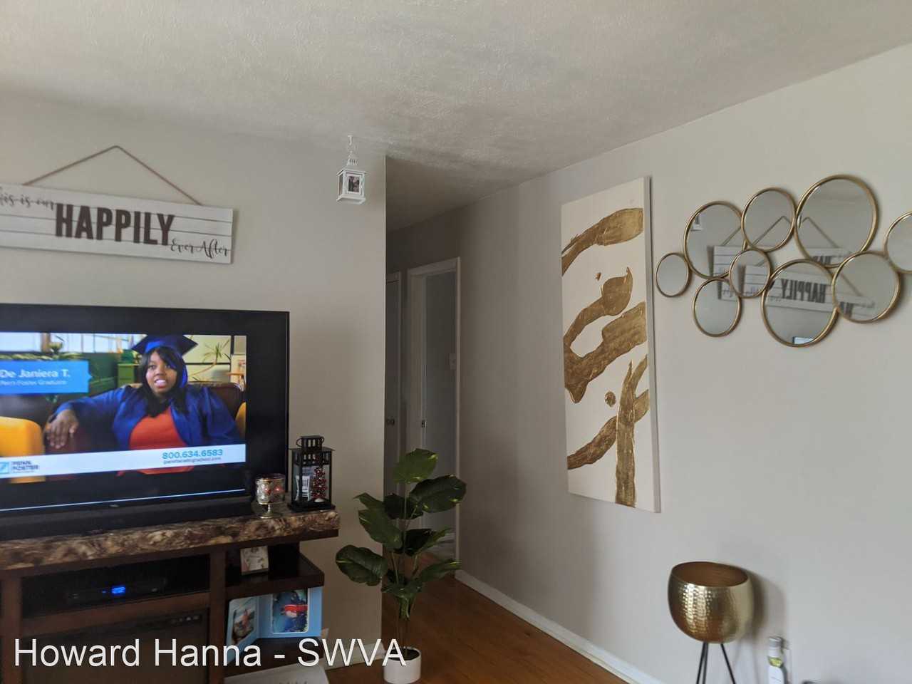 4314 Moomaw Ave Nw - Photo 3 of 10