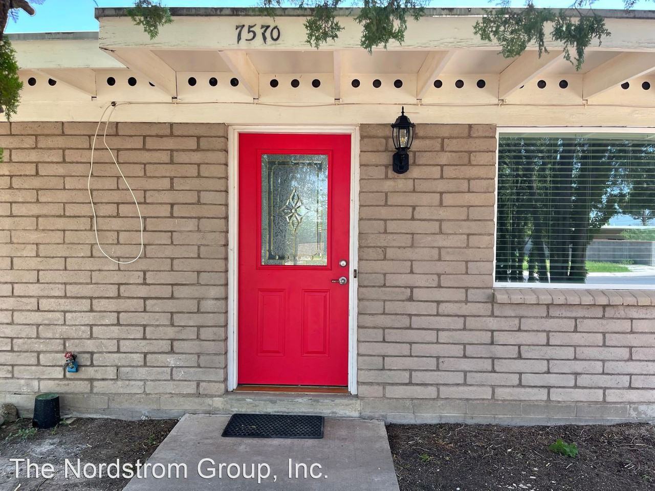 7570 E Logan Dr - Photo 2 of 27