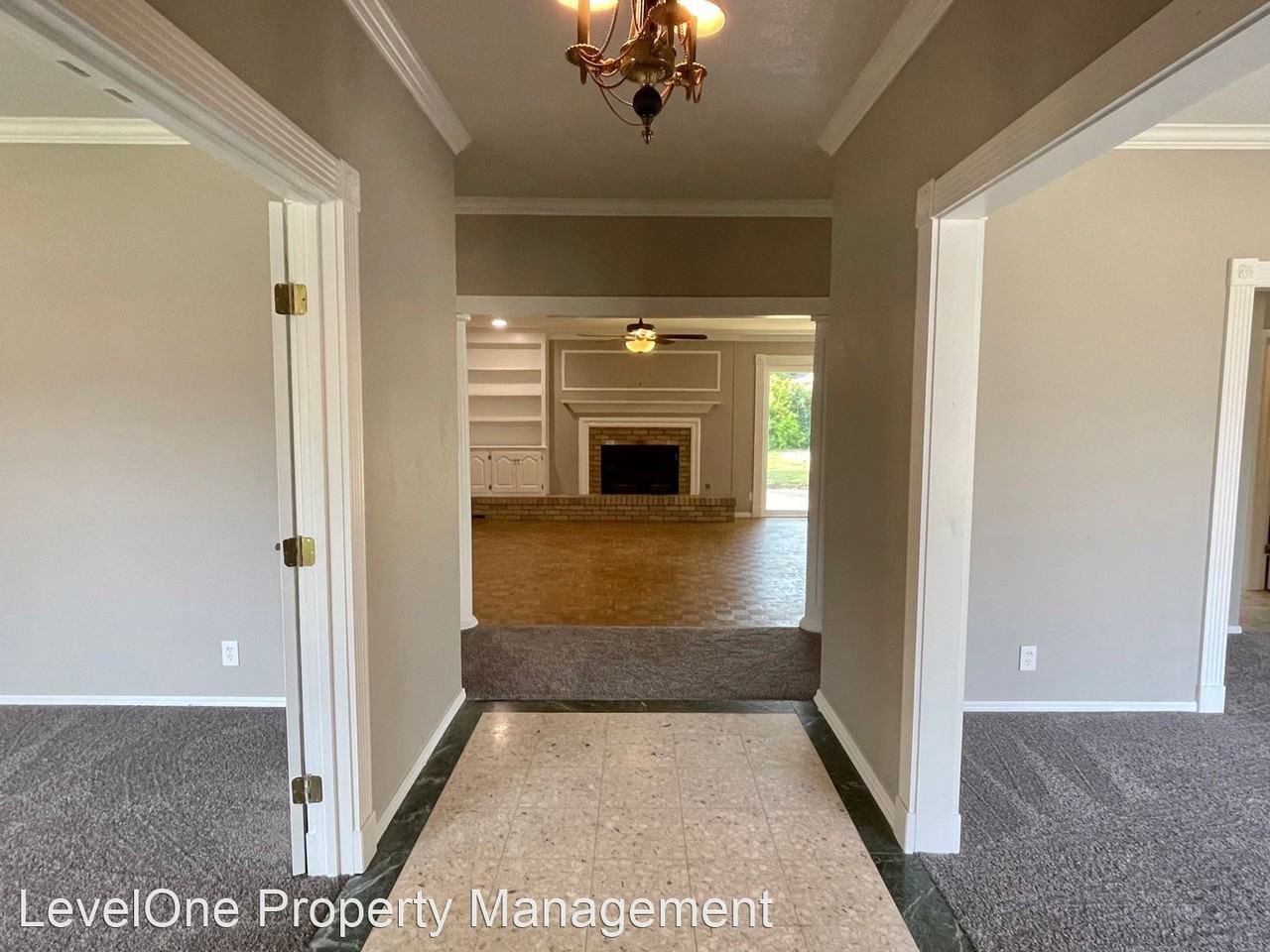 3504 Nw 69th St - Photo 2 of 20