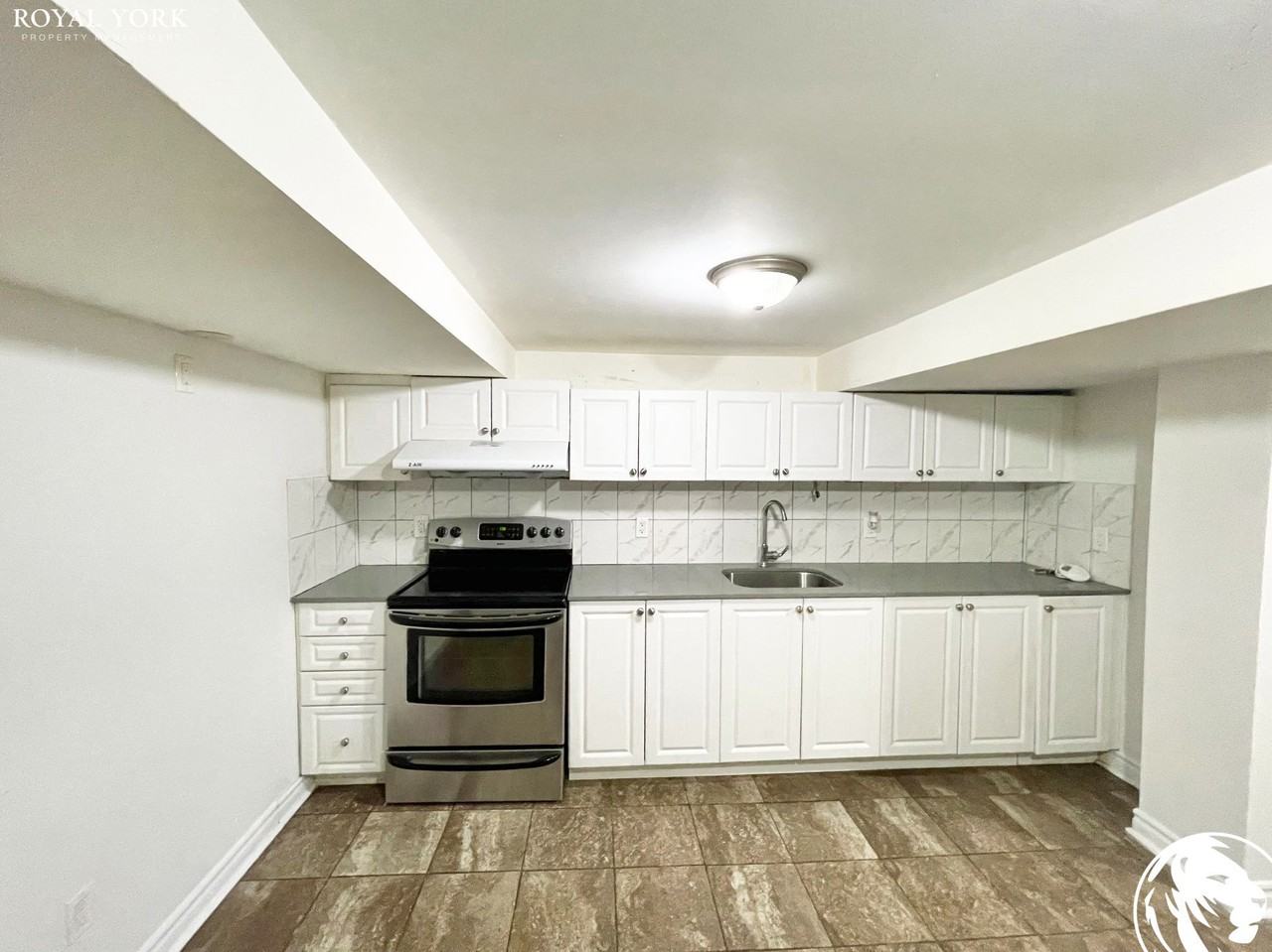 25 Babcock Rd - Photo 2 of 15