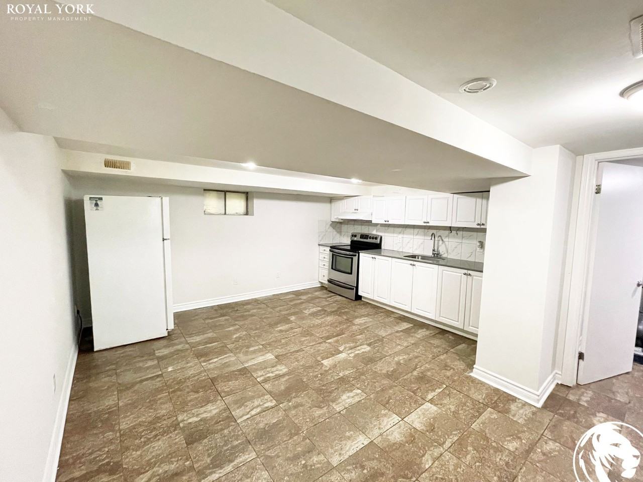 25 Babcock Rd - Photo 3 of 15