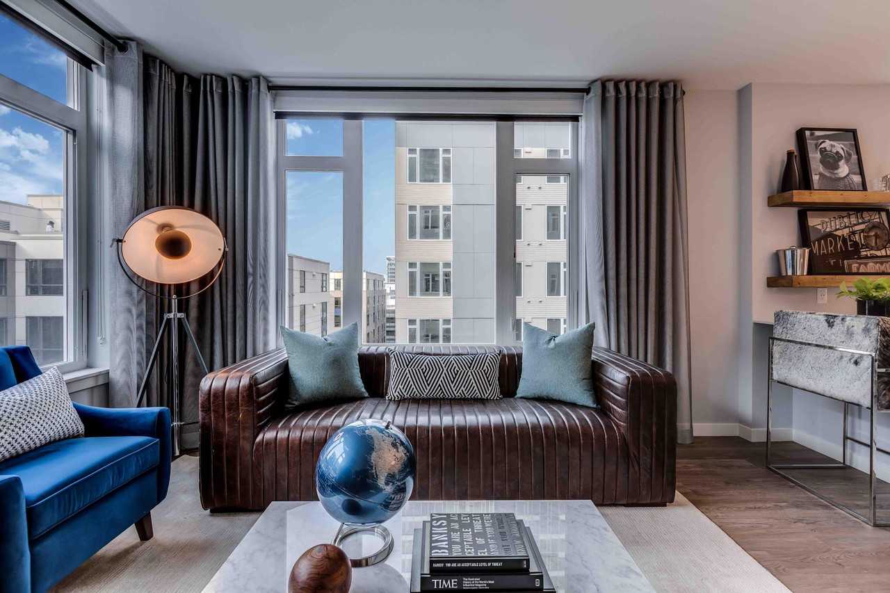 Marlowe - Photo 5 of 20