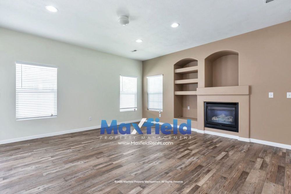 6815 W Callery Ln - Photo 2 of 26