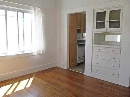 1814 63rd St - Photo 3 of 6