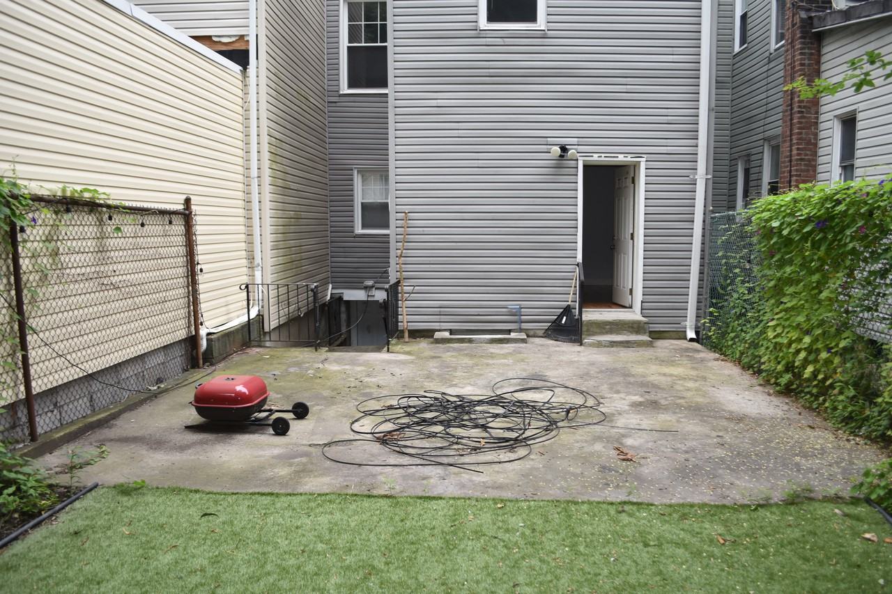 984 Tinton Ave #TH - Photo 3 of 8