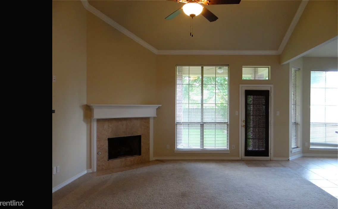 7905 Sheila Ln - Photo 2 of 17