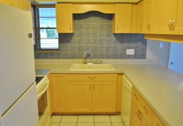 6907 125th Terrace N - Photo 3 of 15