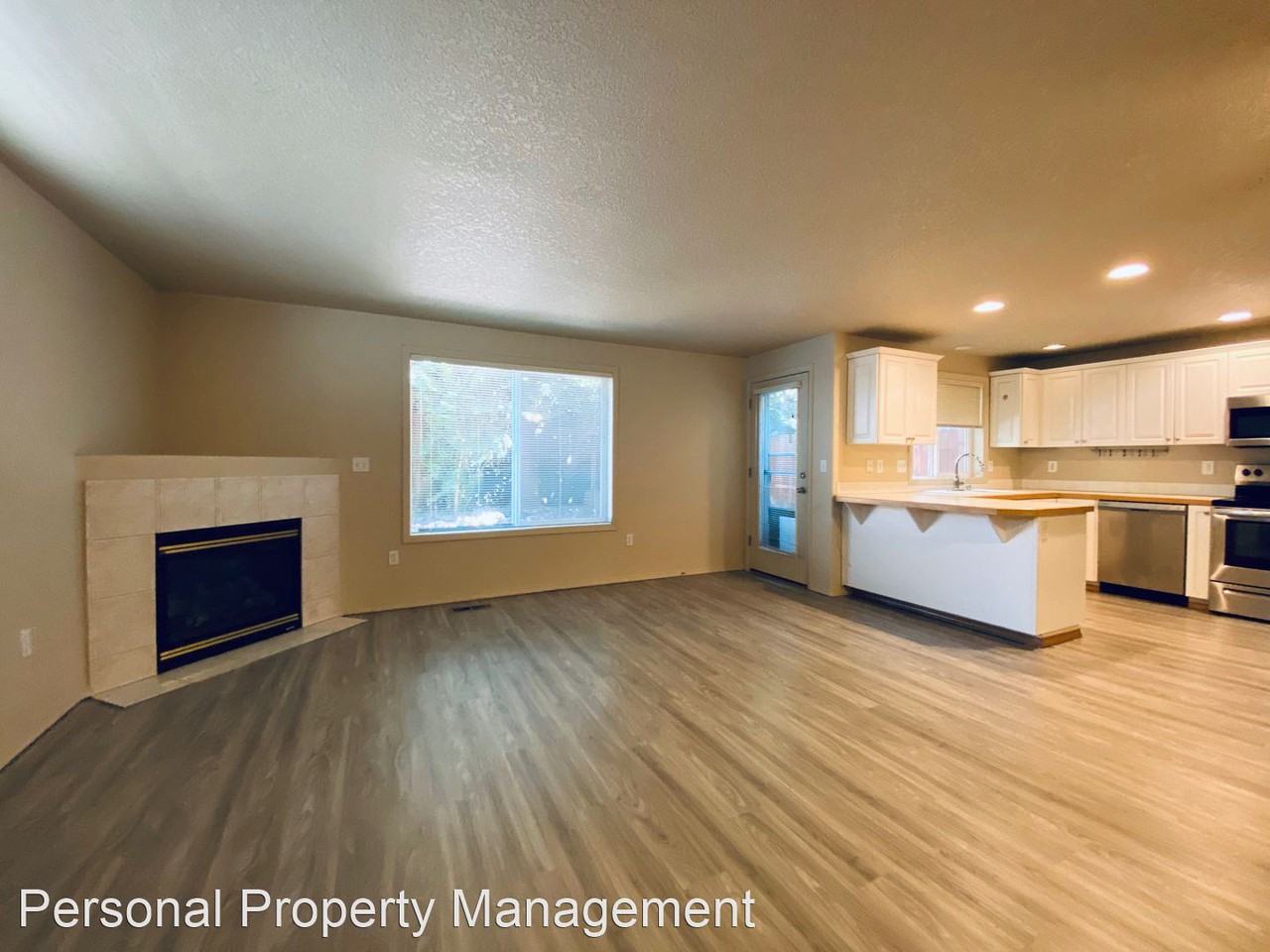 5633 K St - Photo 2 of 13