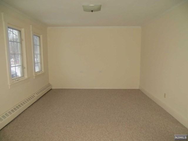 9 Meadow Rd - Photo 2 of 12