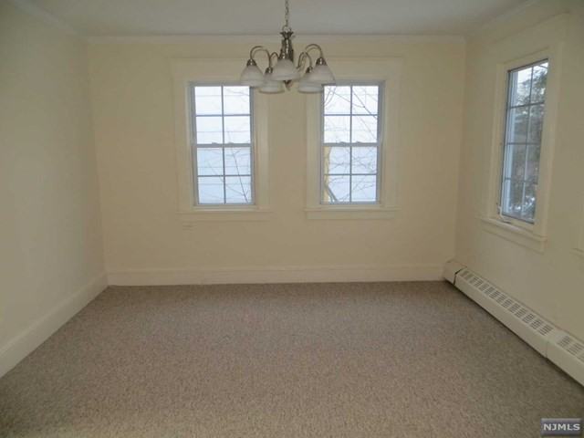 9 Meadow Rd - Photo 3 of 12