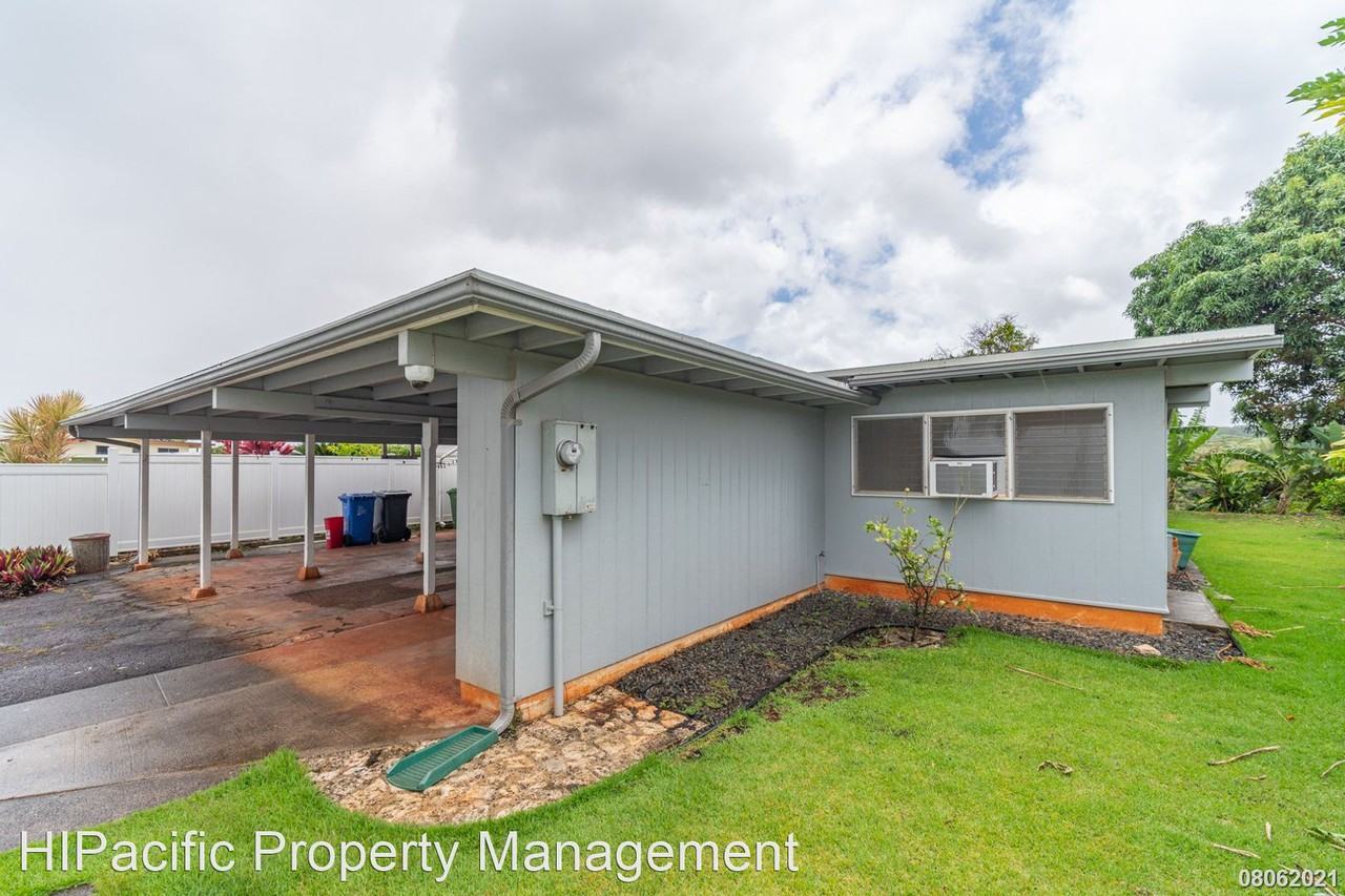 2228 Aupaka St - Photo 2 of 10