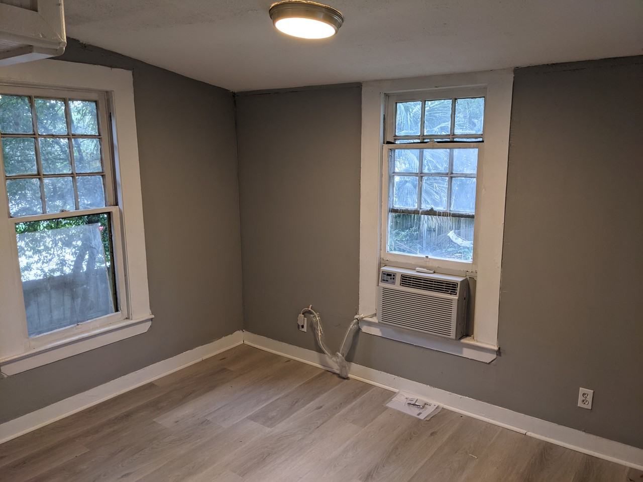 2512 Park St - Photo 3 of 7