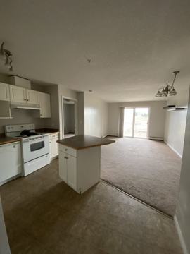 12550 140 Avenue Northwest Edmonton Ab T5x 6j4 2 Bedroom Apartment For Rent Padmapper