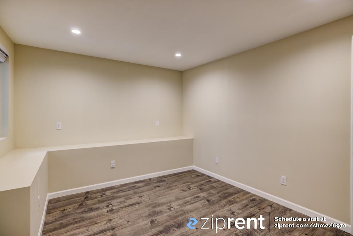 1419 30th Ave - Photo 3 of 12