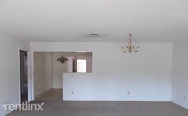 312 Bermuda St - Photo 3 of 3