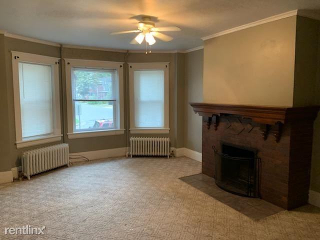 300 60th St - Photo 2 of 7