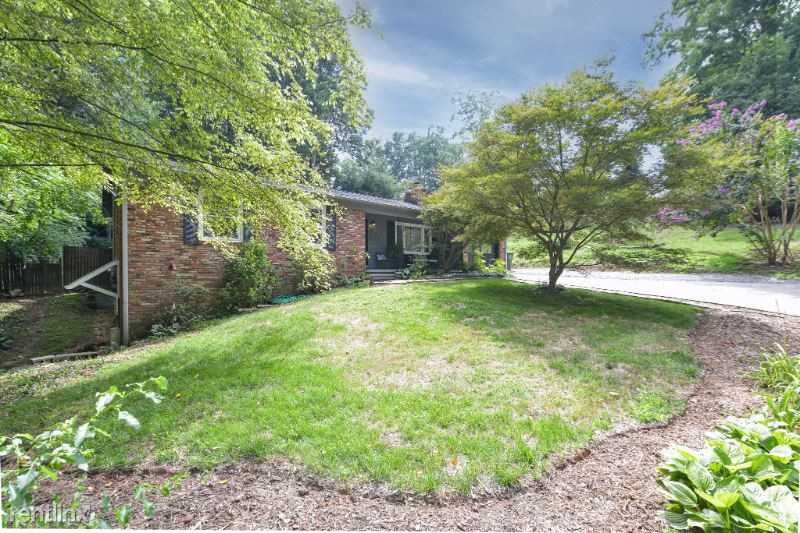 87 Providence Rd - Photo 3 of 48