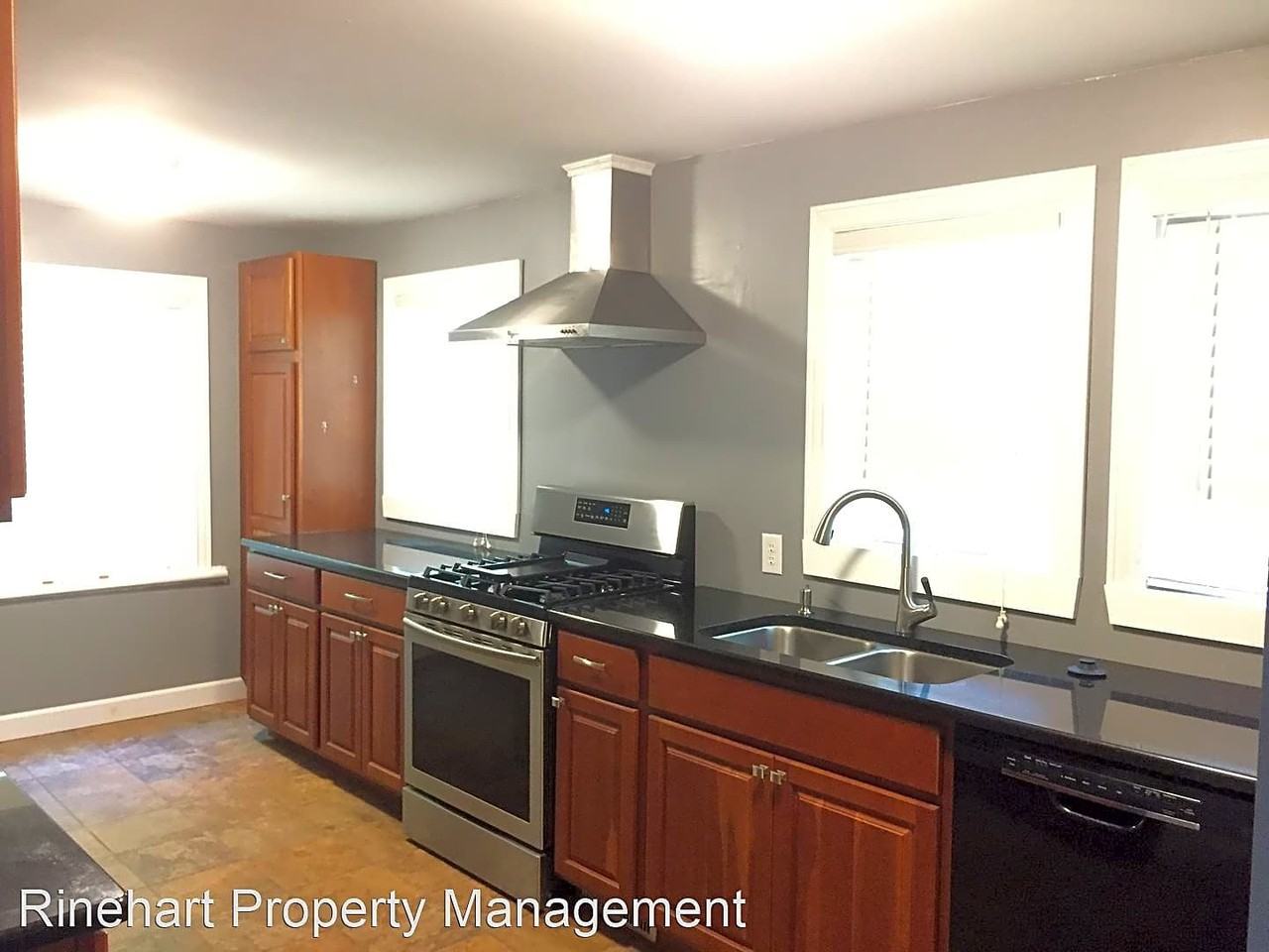 234 Herndon Ave - Photo 3 of 10