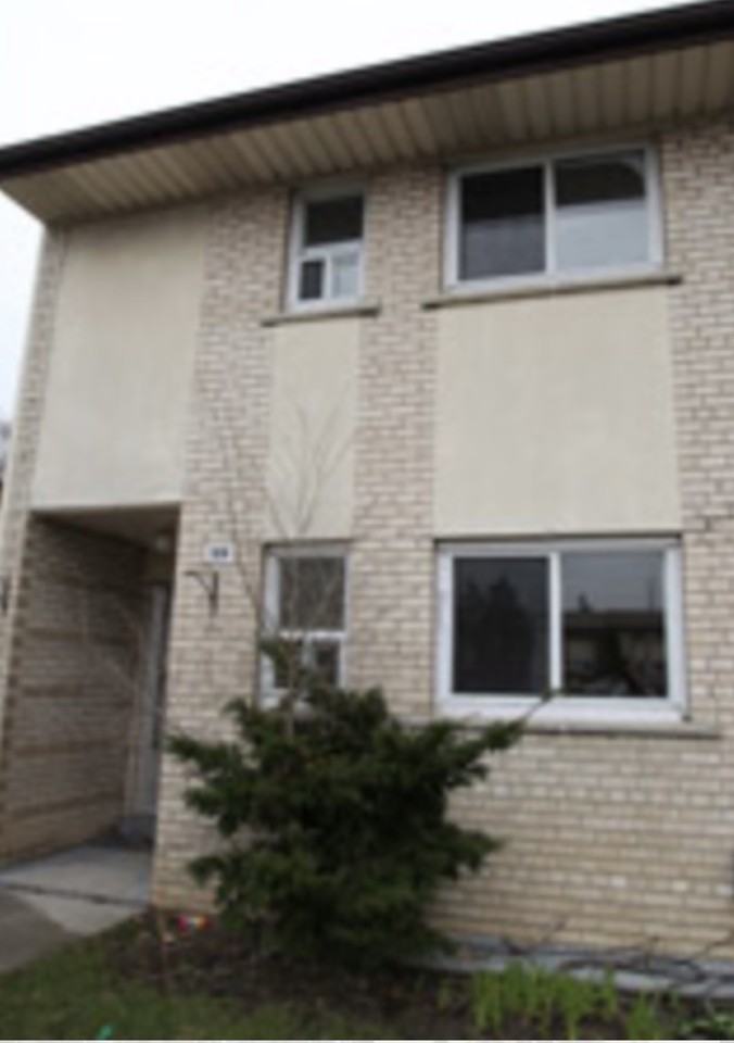 523-535 Rathburn Road - Photo 2 of 3