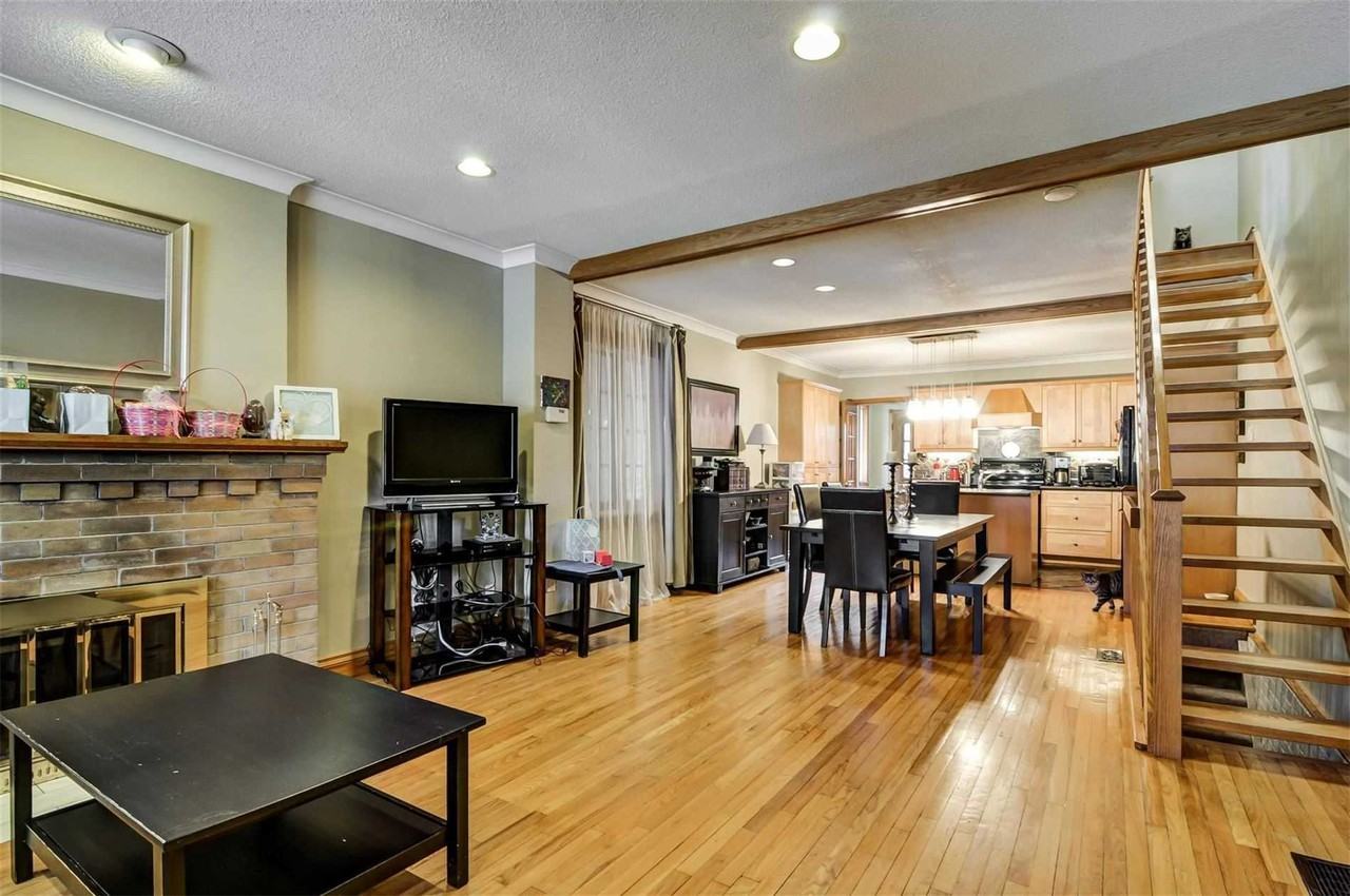 88 Glenmore Road - Photo 3 of 25