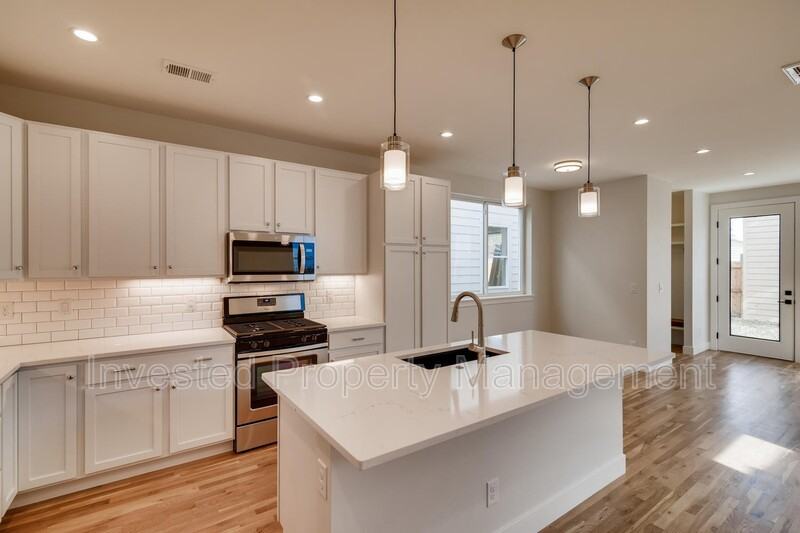 3746 N Gilpin St - Photo 7 of 17