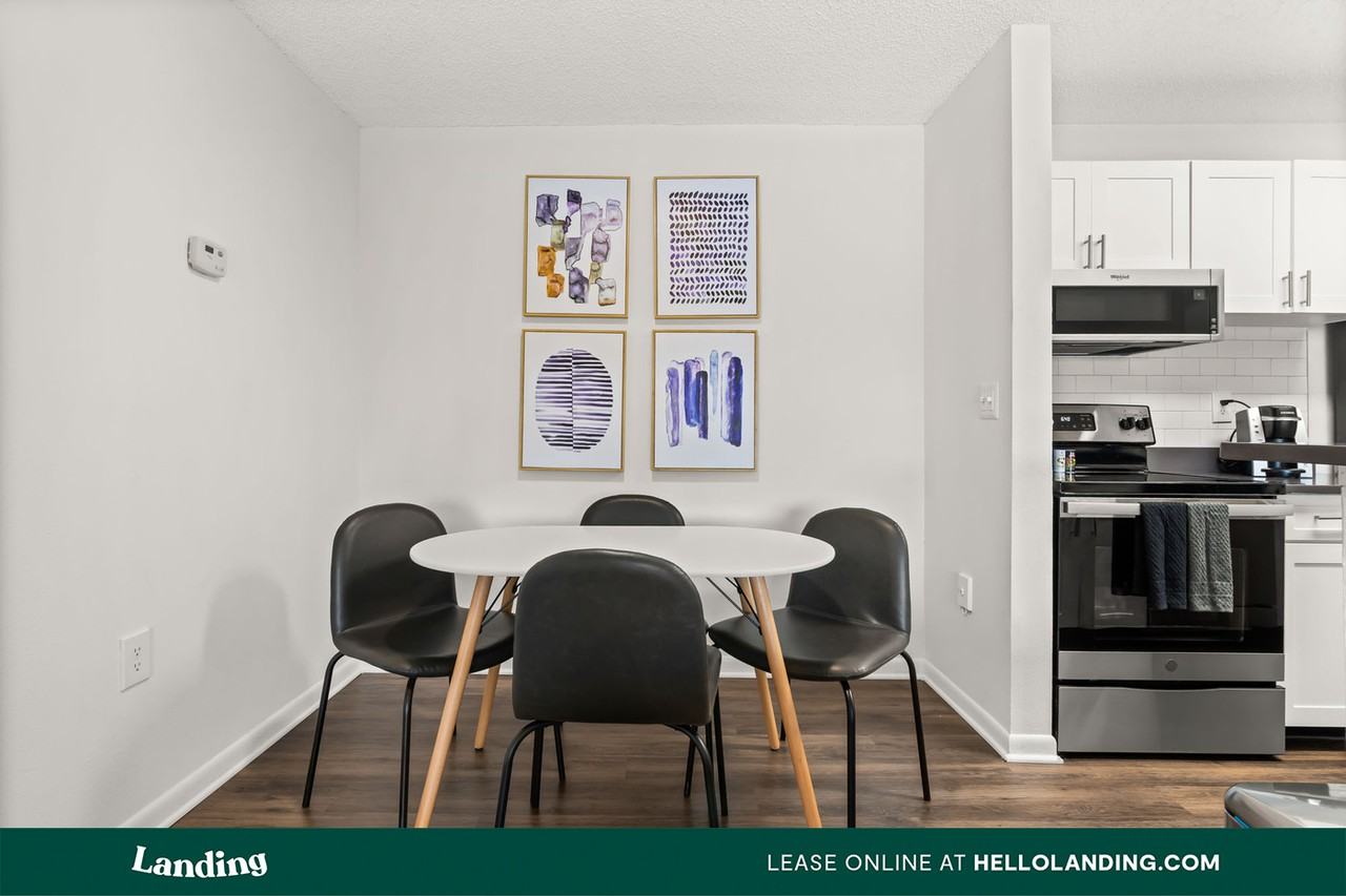 100 Reflections Cir - Photo 3 of 10