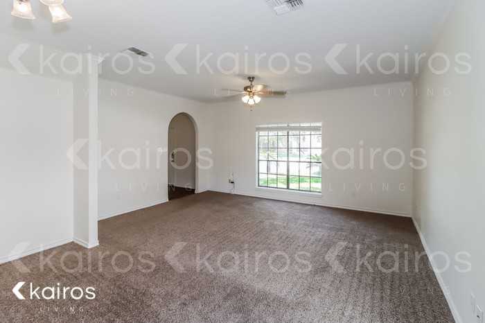 5414 Timbergate Dr - Photo 3 of 17