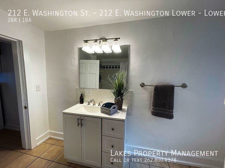 212 212 E. Washington St. - 212 E. Washington Lower - Photo 6 of 7