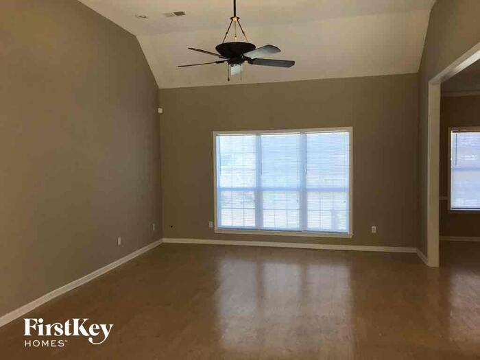 4669 Buckhead Cir - Photo 3 of 11