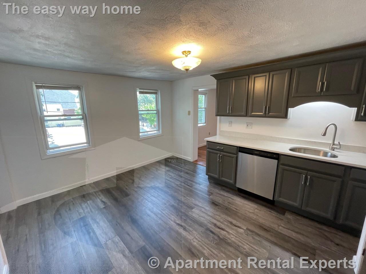 72 School St #2 - Photo 5 of 35