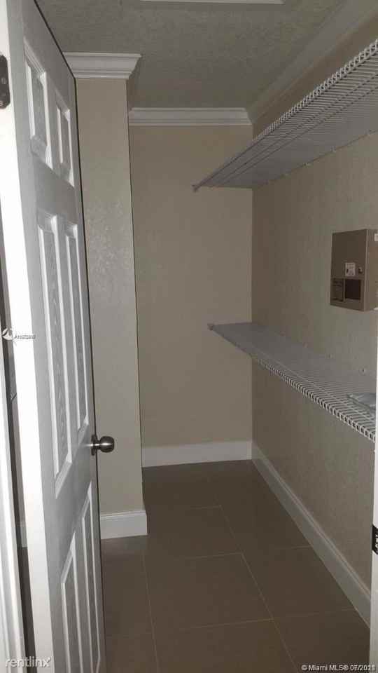 3693 Nw 94th Ave #7I - Photo 3 of 5