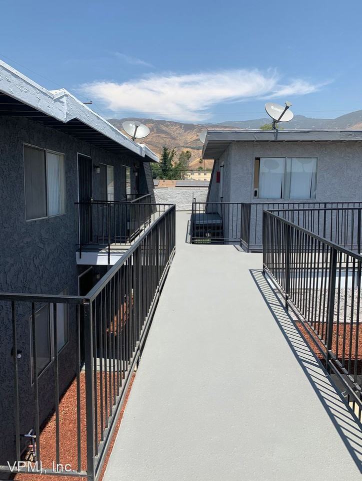 145 E. 44th St. - Photo 3 of 9