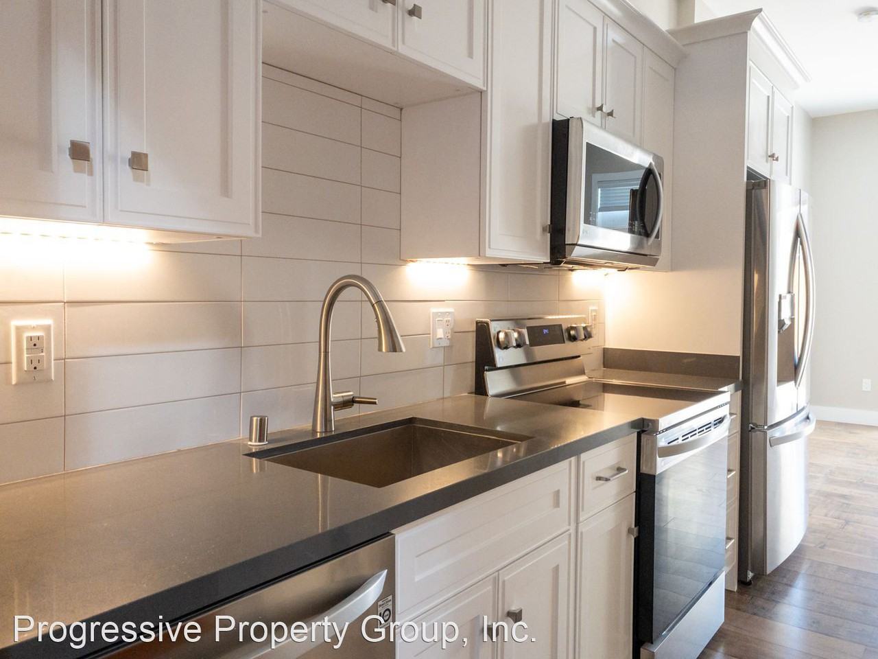 1121-1139 4th Street - Photo 2 of 17