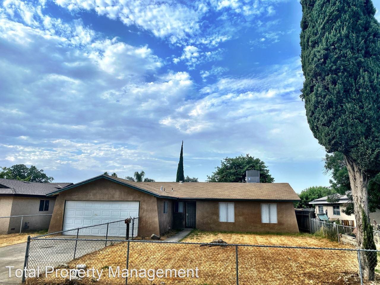 536 Nelson St - Photo 2 of 16