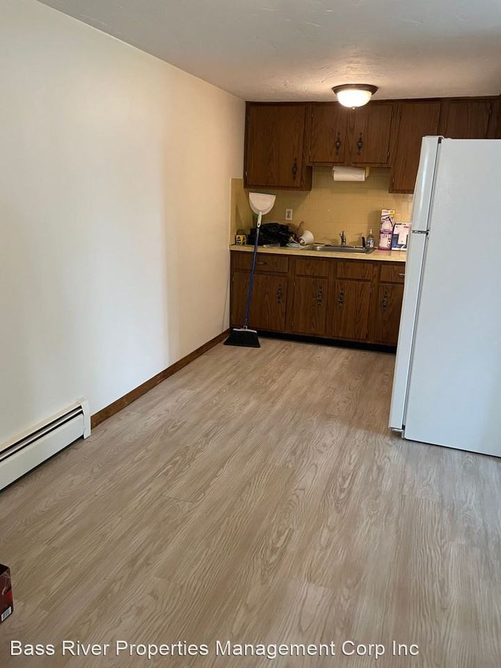 212 Upper County Rd - Photo 2 of 5