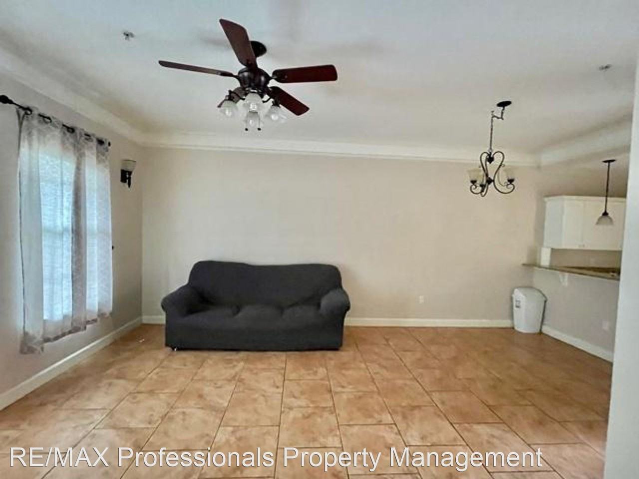 320 Nw 3rd Ave #226 - Photo 3 of 12