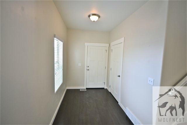 8119 N Quarter Mile Dr - Photo 2 of 46