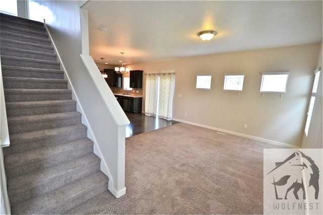 8119 N Quarter Mile Dr - Photo 3 of 46